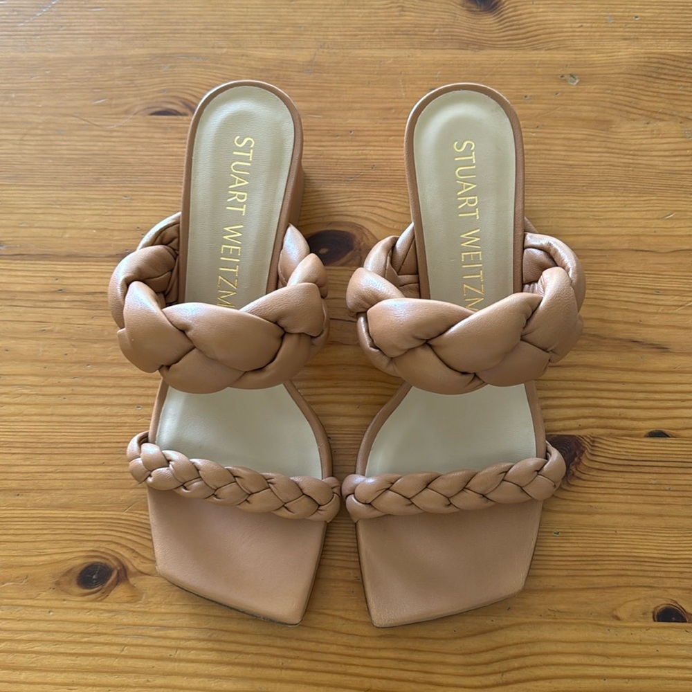 Stuart Weitzman Block Heel Tan  Leather Braided Sandals. Size 7 1/2. 2” Heel.